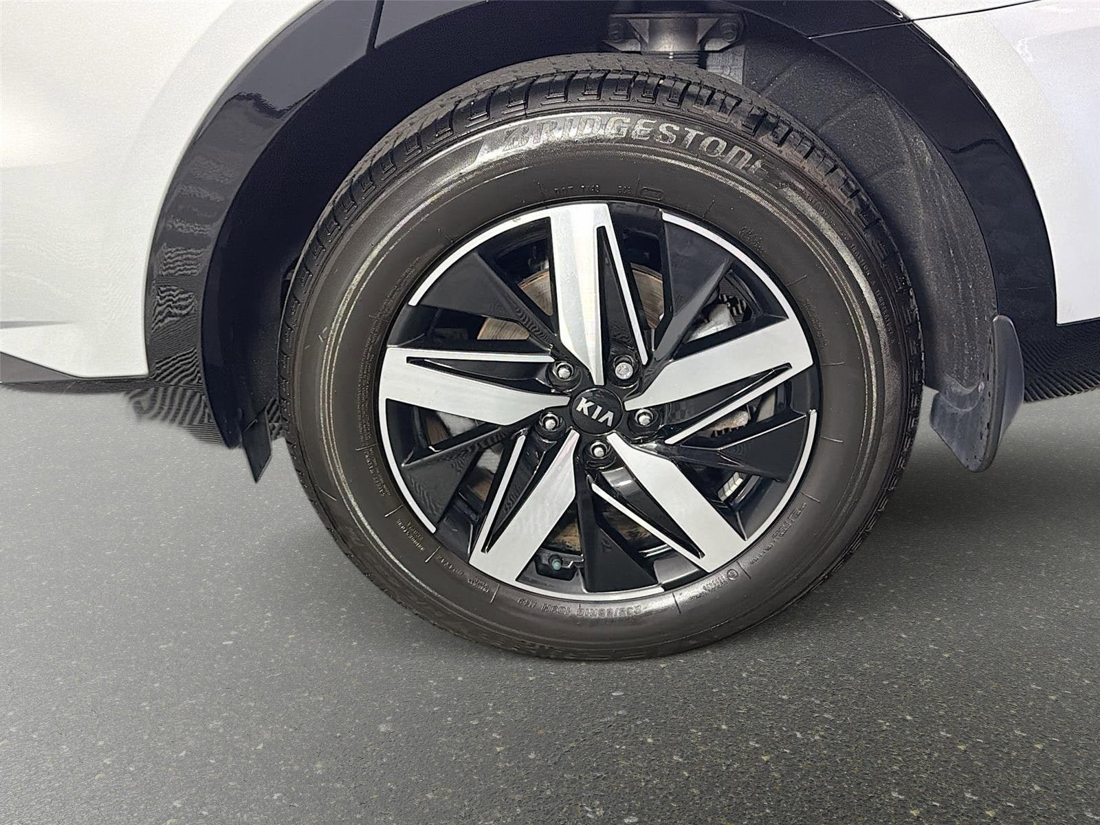 Certified 2021 Kia Sorento EX FWD image 29
