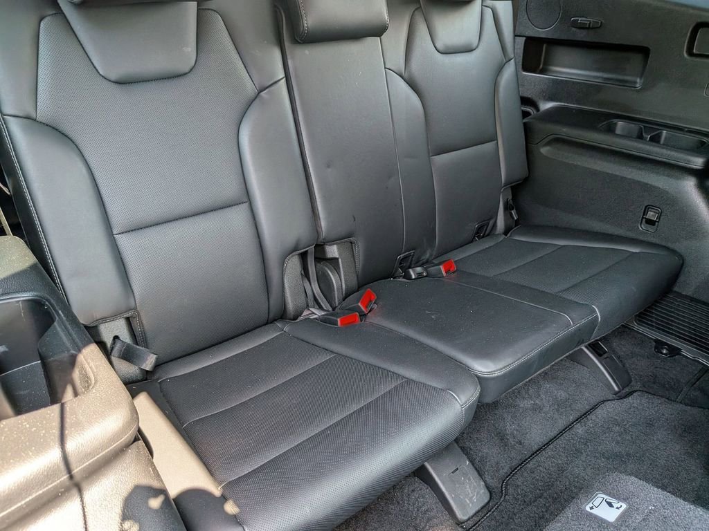 Used 2025 Kia Telluride S image 31