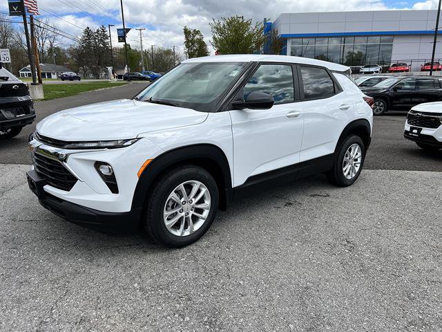New 2026 Chevrolet TrailBlazer LS w/ LS Convenience Package FWD image 1