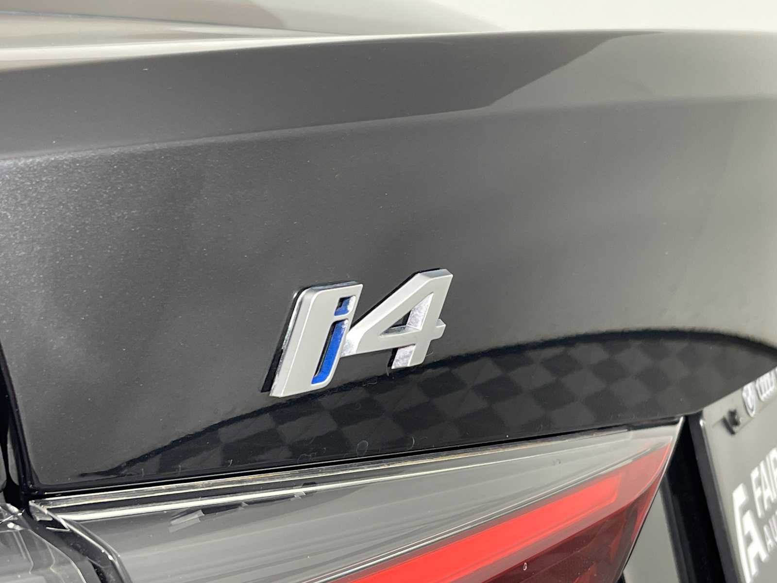 Used 2023 BMW i4 eDrive40 image 10