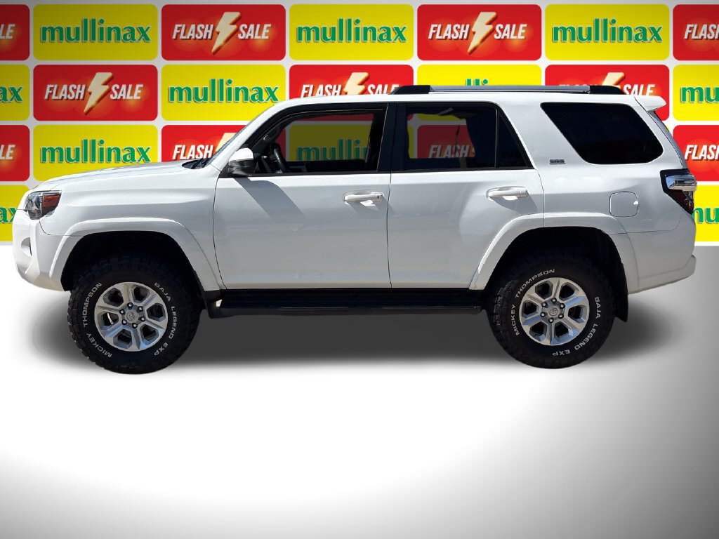 Used 2021 Toyota 4Runner SR5 AWD/4WD image 11