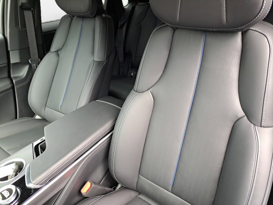 Certified 2025 Cadillac Lyriq Sport image 11