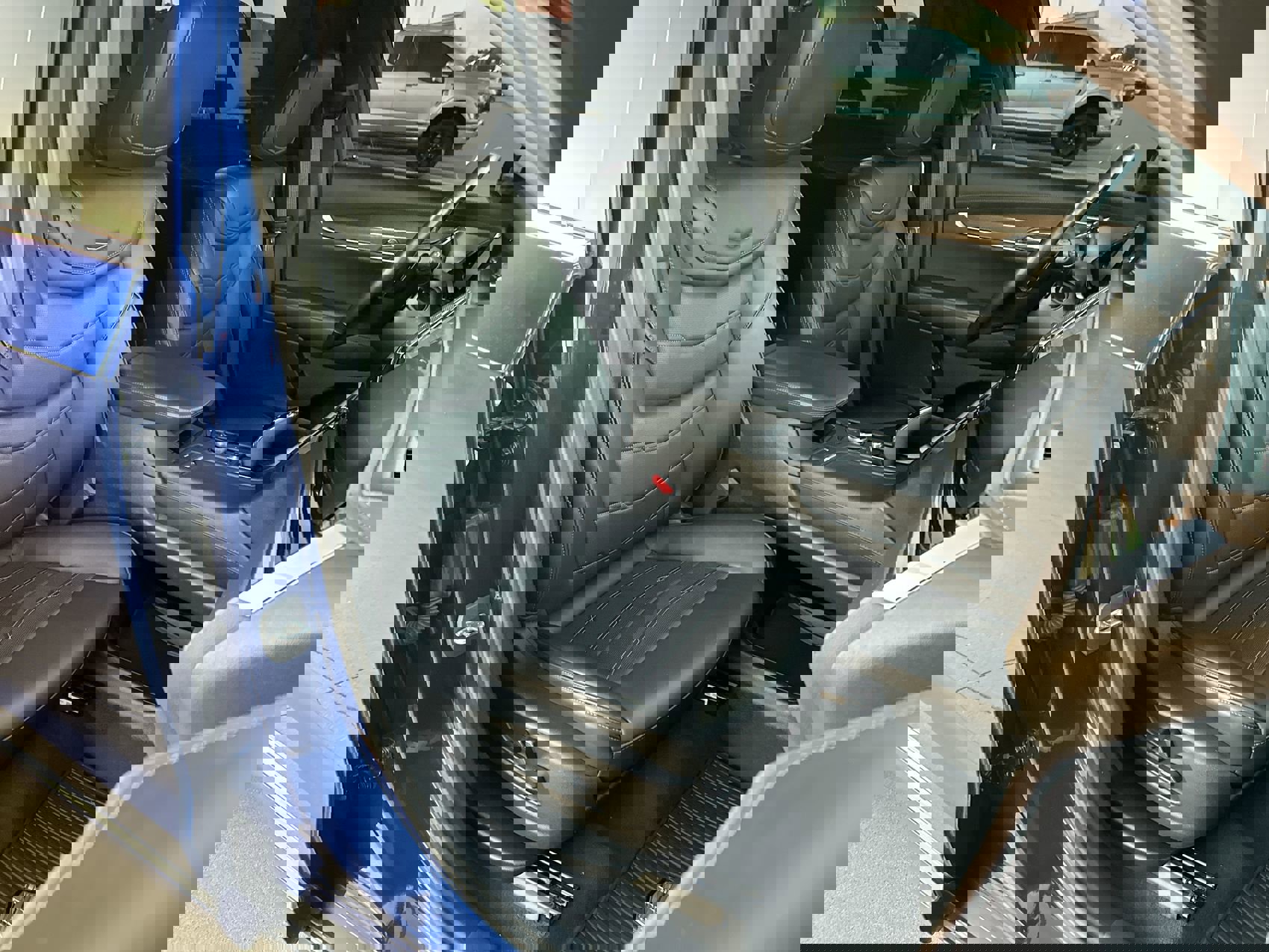 Used 2024 Cadillac XT6 Premium Luxury w/ Platinum Package image 25