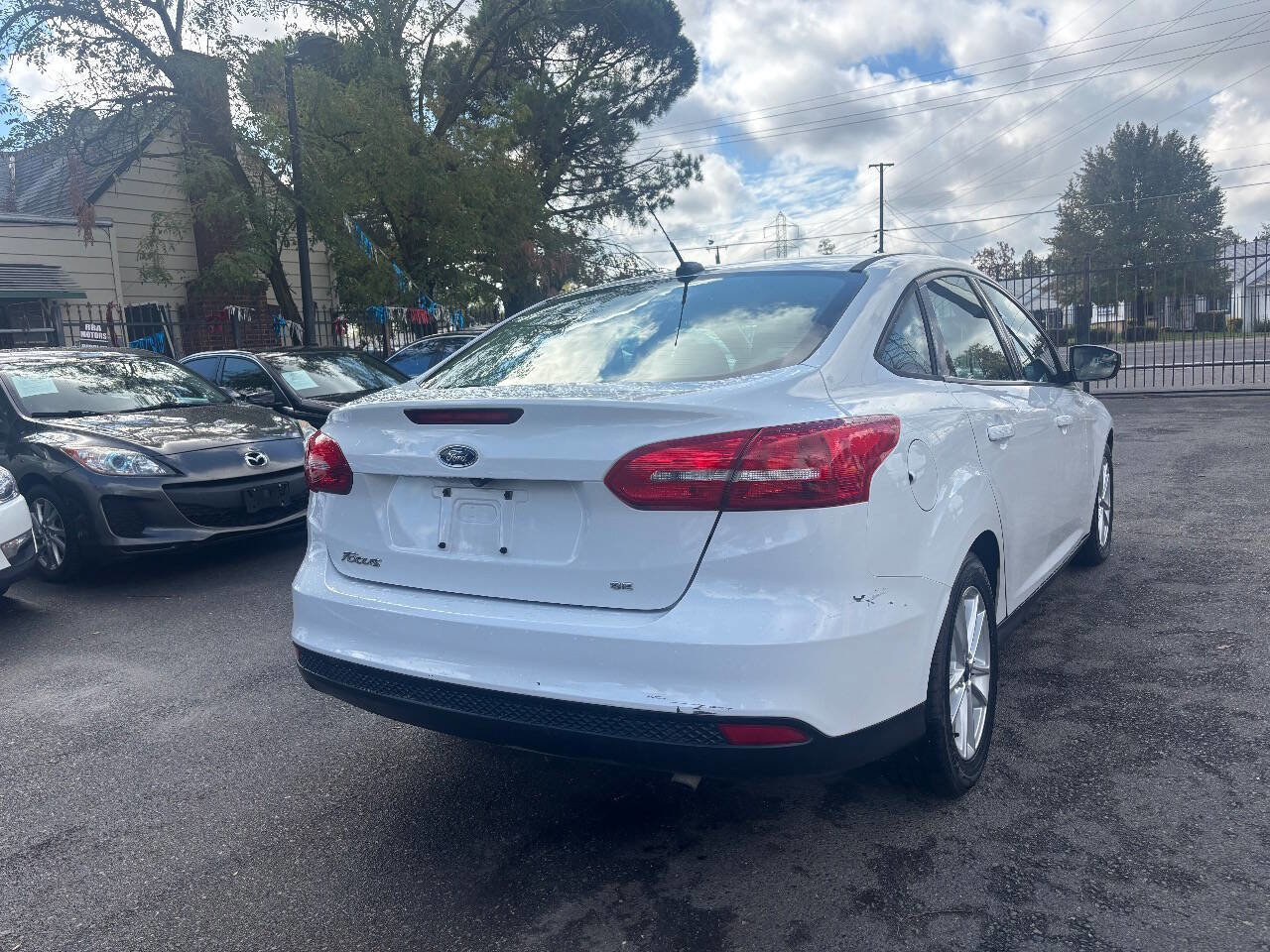 Used 2016 Ford Focus SE image 7