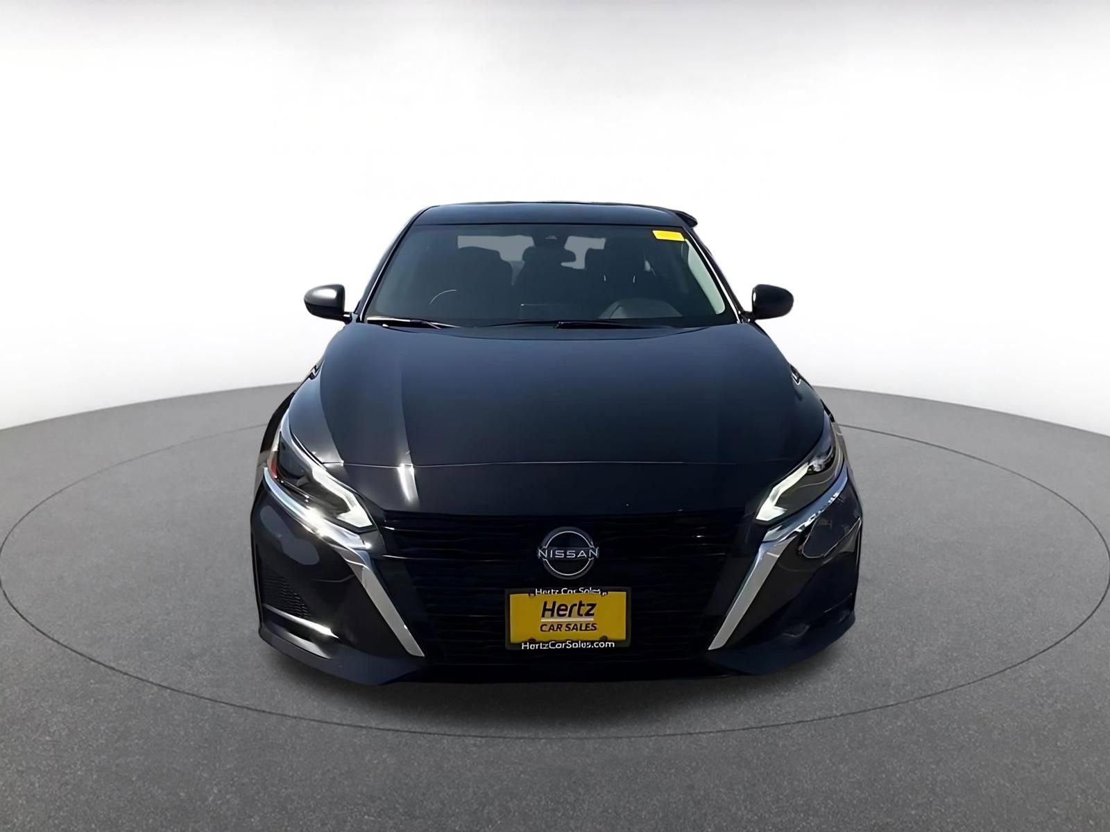 Used 2025 Nissan Altima 2.5 SV image 4