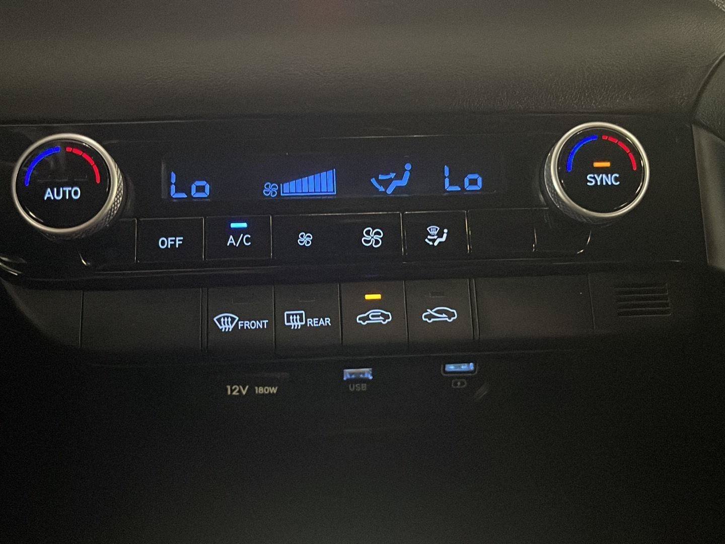 Certified 2023 Hyundai Elantra SEL FWD image 27