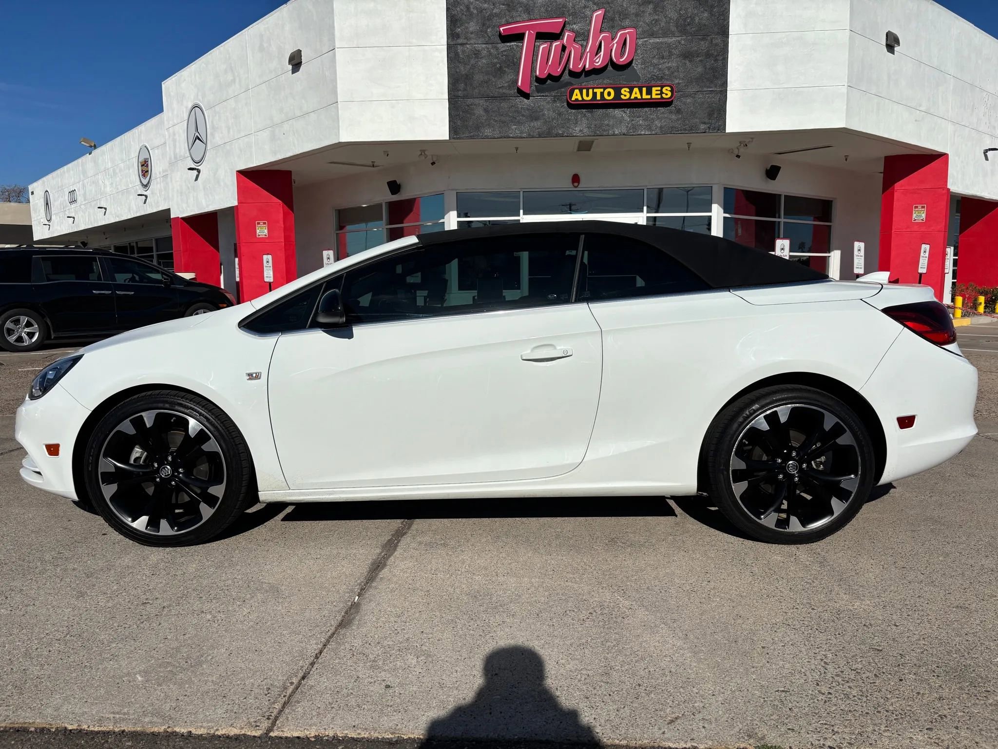 Used 2019 Buick Cascada Sport Touring w/ Dark Effects Package image 8