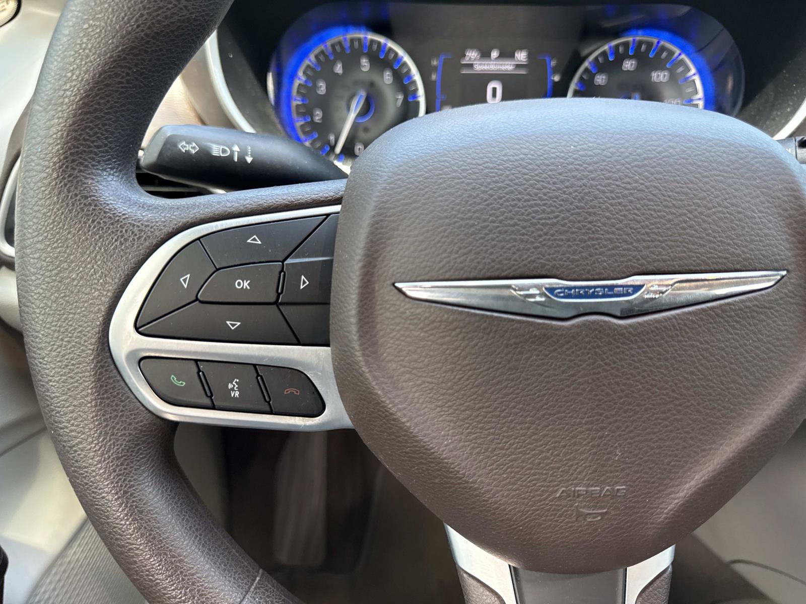 Used 2019 Chrysler Pacifica LX image 15