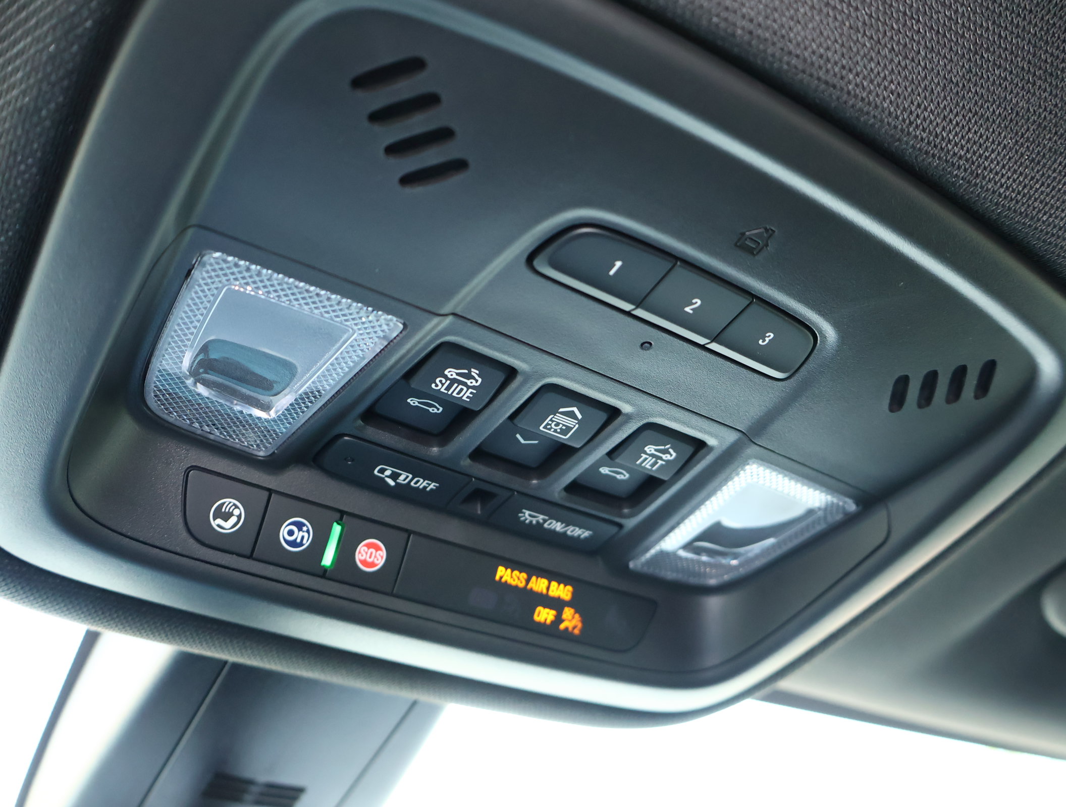Used 2023 Chevrolet Traverse High Country AWD/4WD image 23