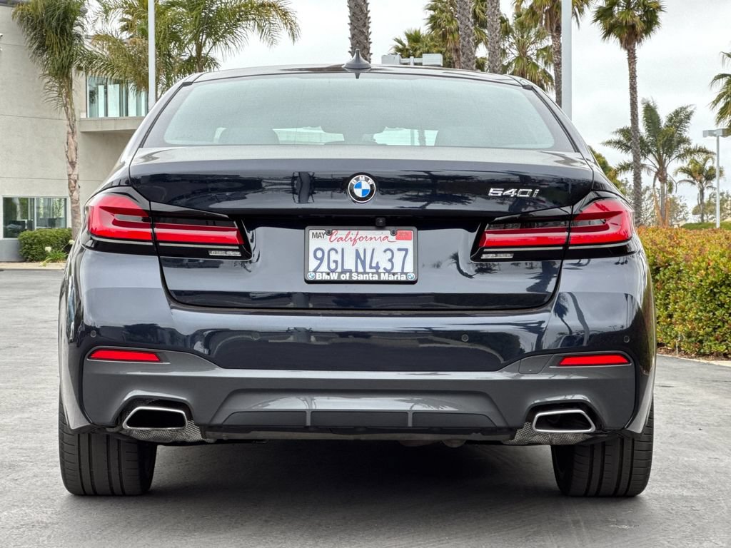 Used 2023 BMW 540i w/ M Sport Package RWD image 5