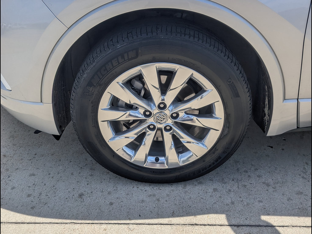 Used 2017 Buick Envision Essence FWD image 14