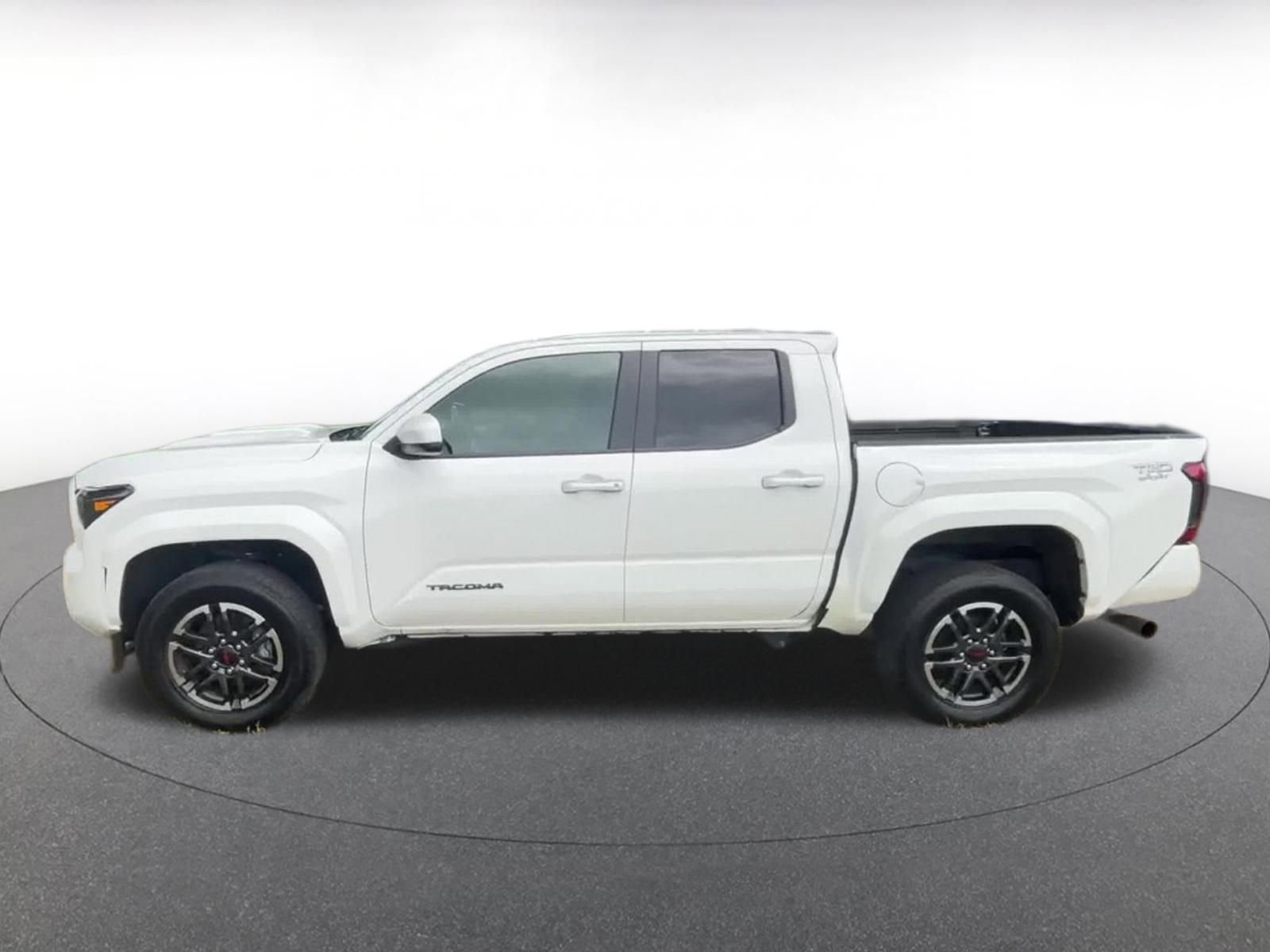 Used 2024 Toyota Tacoma TRD Sport image 9