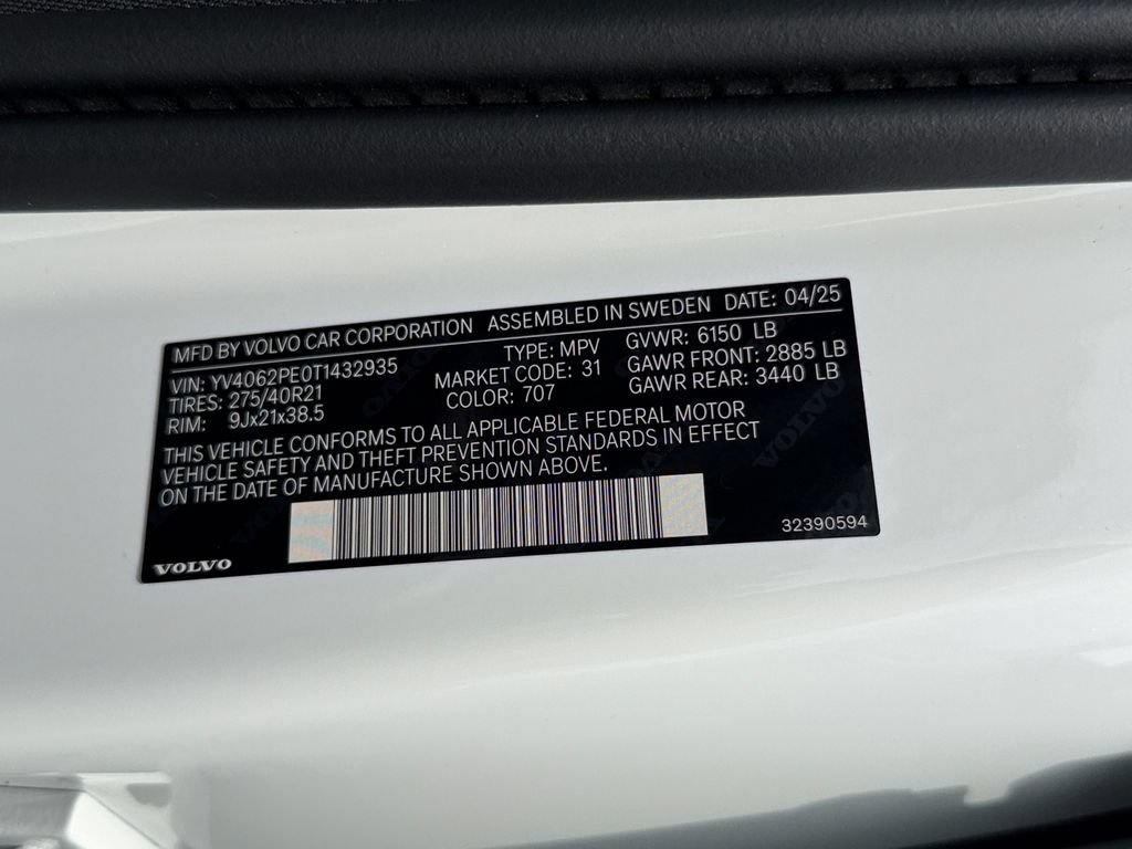 Certified 2026 Volvo XC90 B6 Plus AWD/4WD image 30