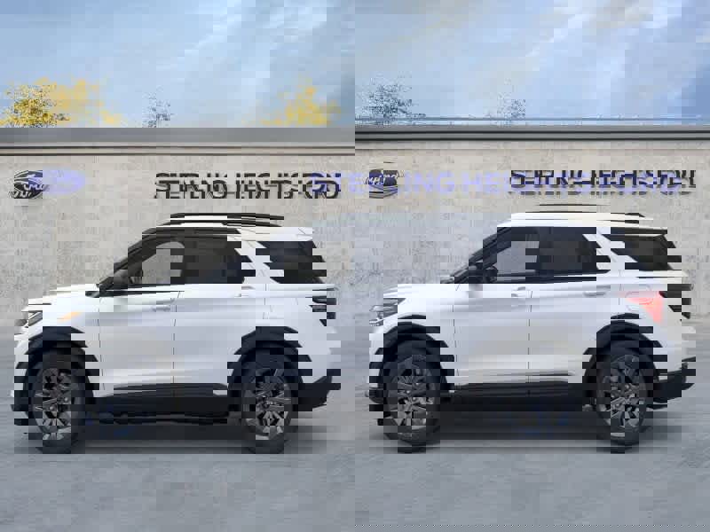 New 2026 Ford Explorer Active w/ Active Comfort Package image 3