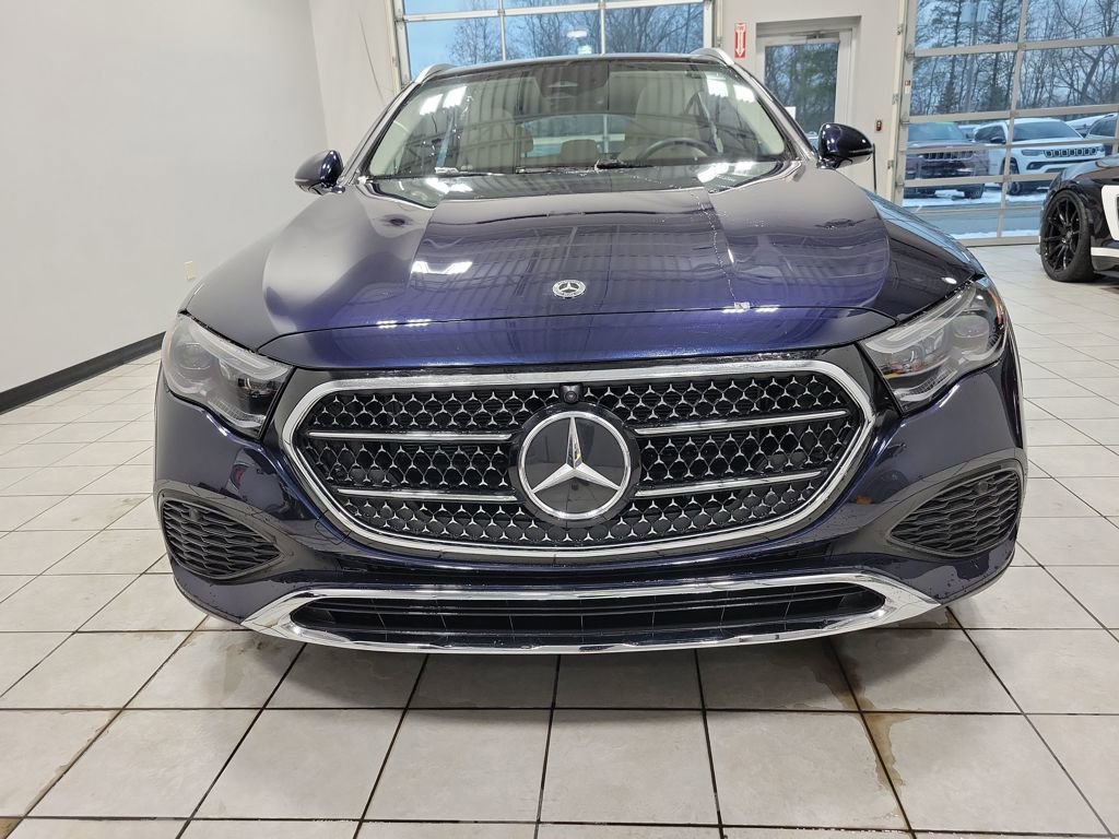 Used 2025 Mercedes-Benz E 450 4MATIC All-Terrain Wagon image 2