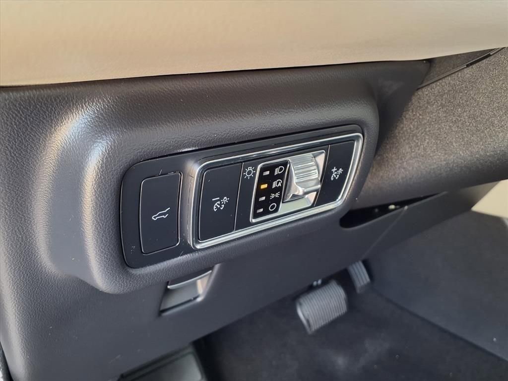 Used 2024 Lincoln Nautilus Reserve image 7