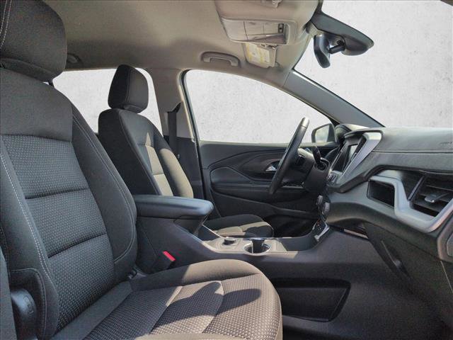 Used 2024 GMC Terrain SLE image 19