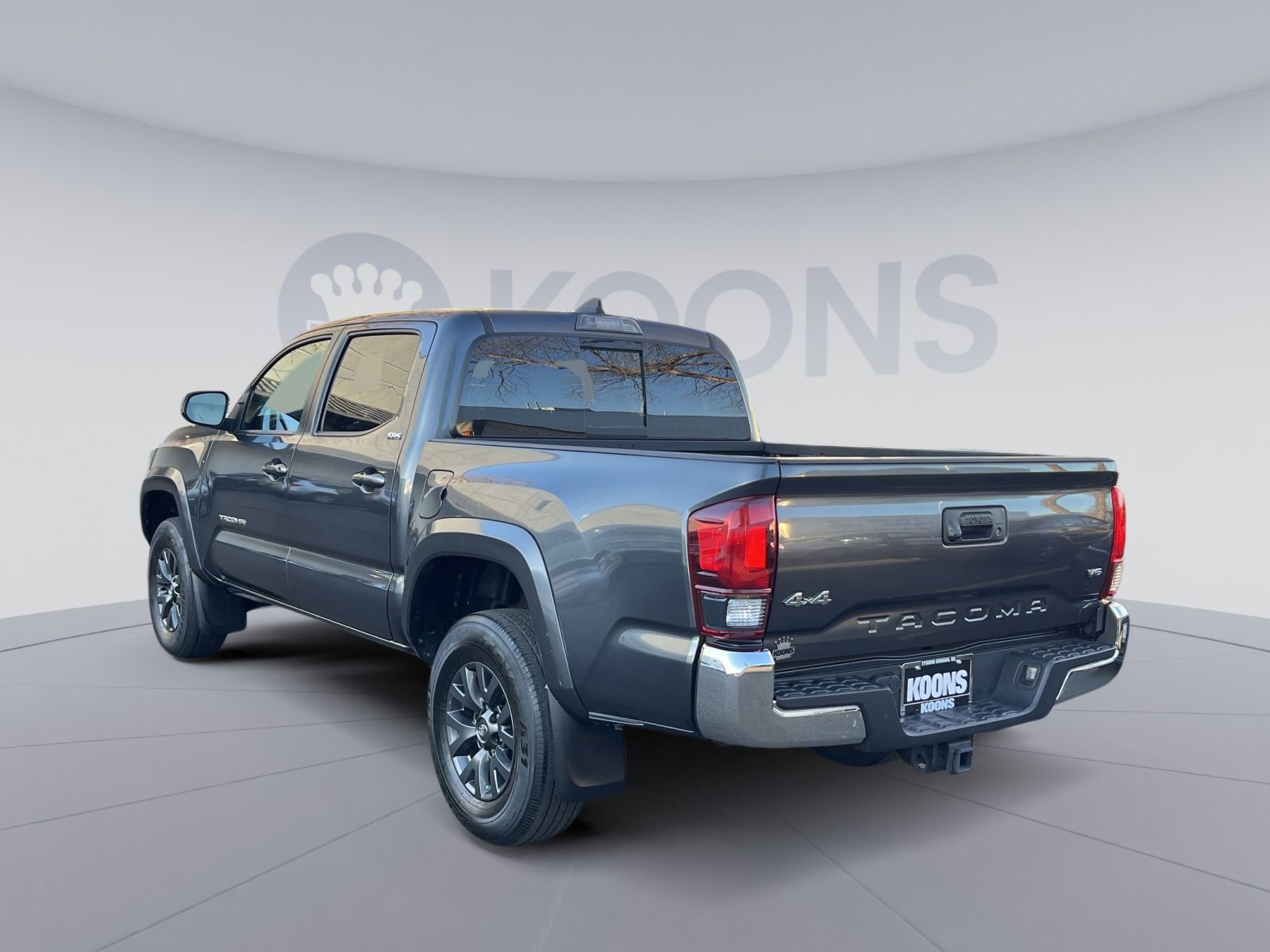 Used 2022 Toyota Tacoma SR5 image 4