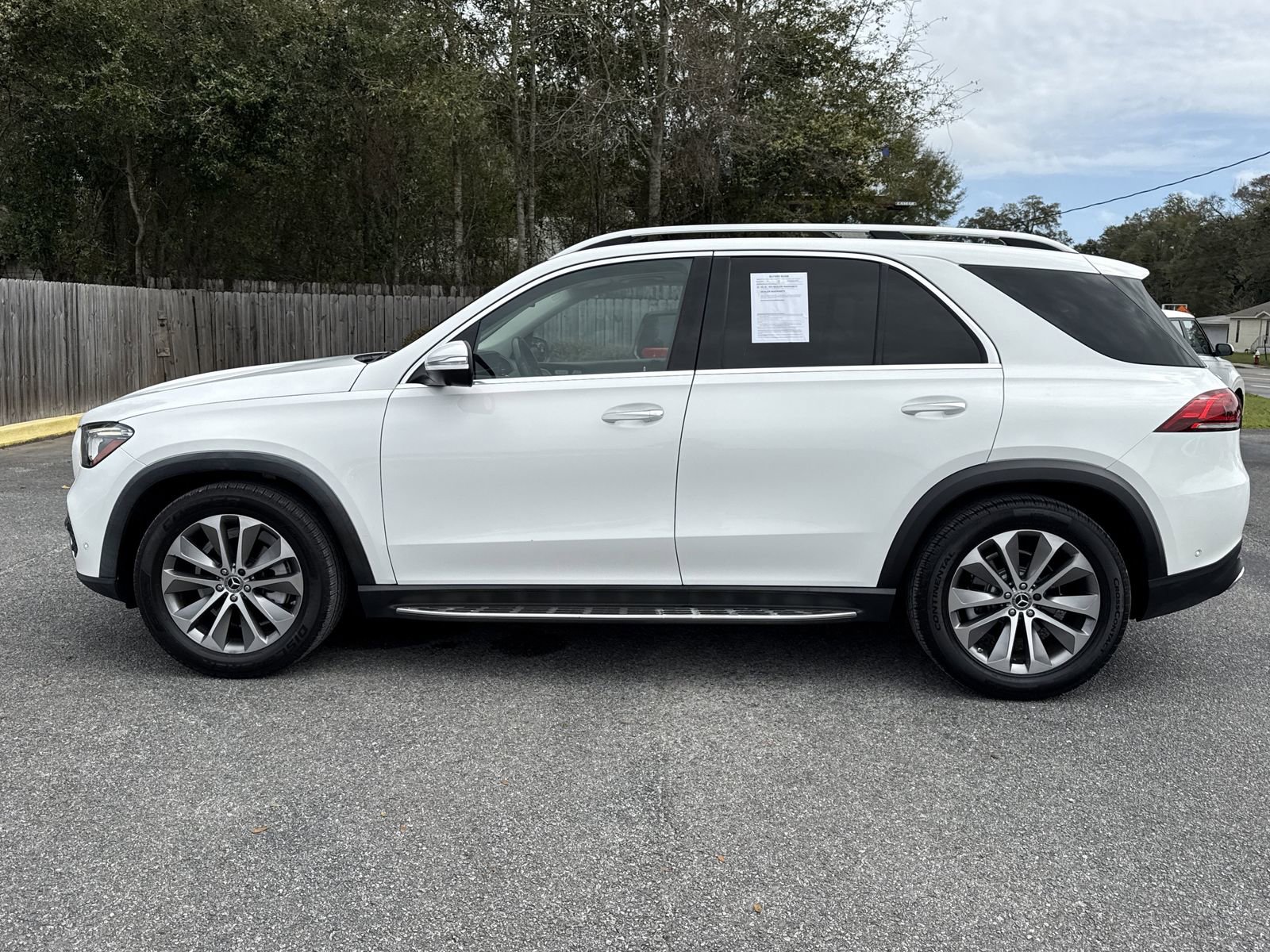 Used 2020 Mercedes-Benz GLE 350 4MATIC image 2