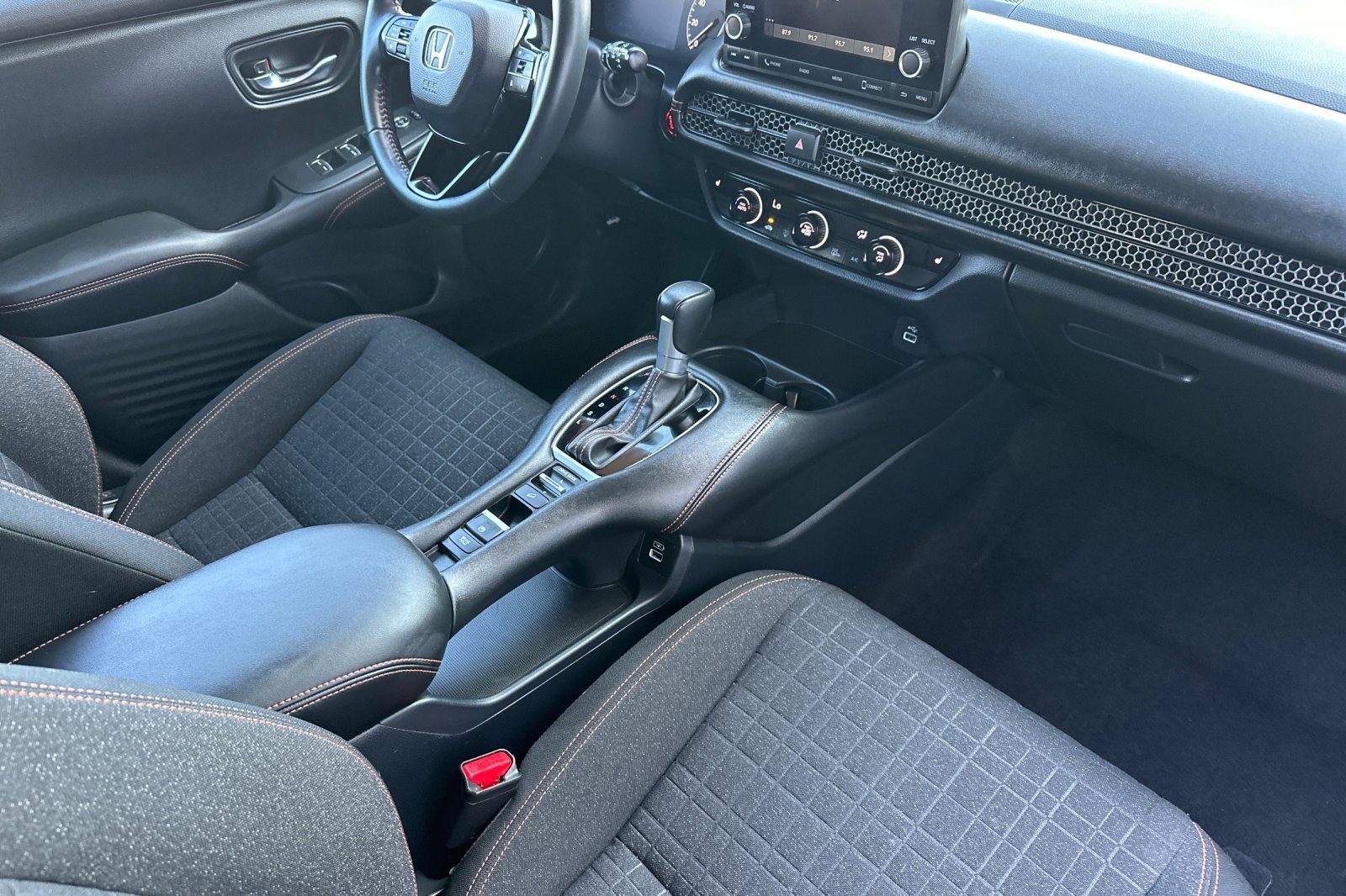 Used 2023 Honda HR-V Sport image 16
