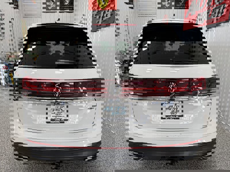 Used 2024 Volkswagen Atlas SE image 17