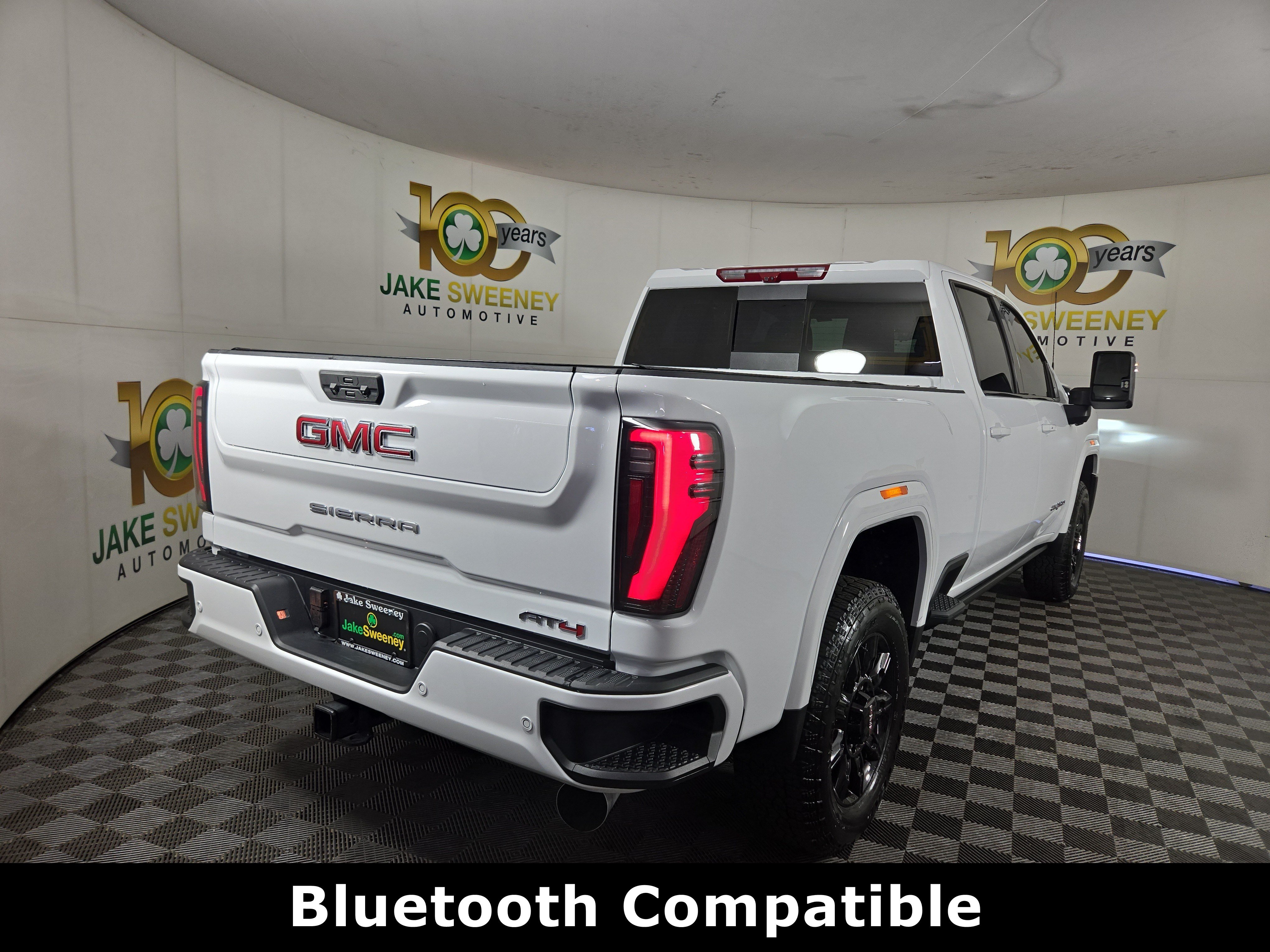 Used 2026 GMC Sierra 2500 AT4 w/ AT4 Premium Plus Package AWD/4WD image 9