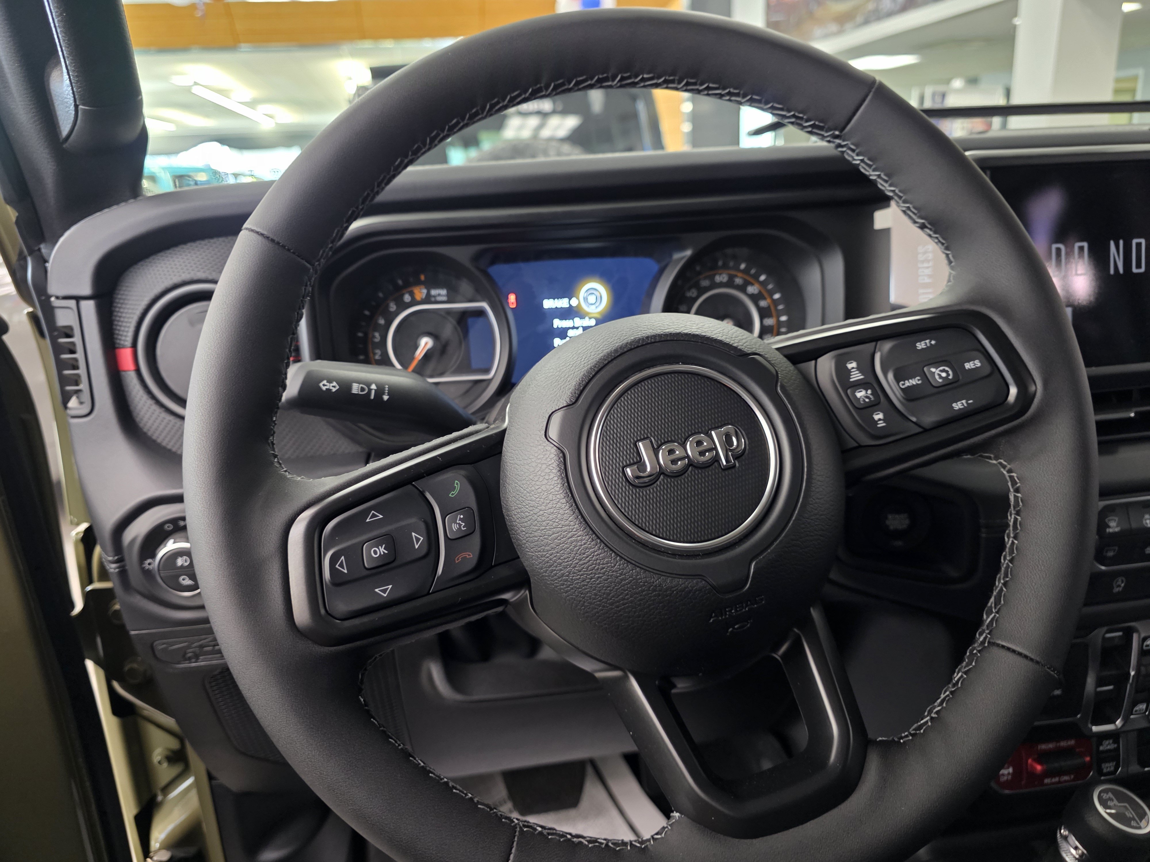 New 2026 Jeep Gladiator Rubicon w/ Technology Group AWD/4WD image 11