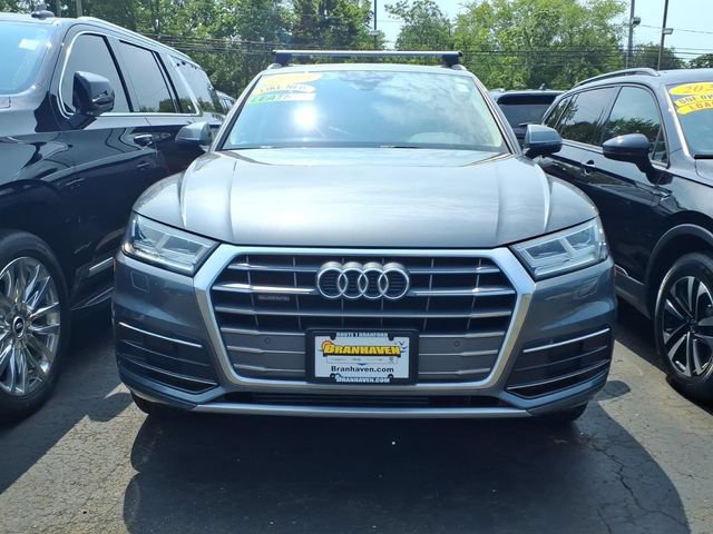 Used 2019 Audi Q5 2.0T Premium Plus w/ Premium Plus Package AWD/4WD image 2
