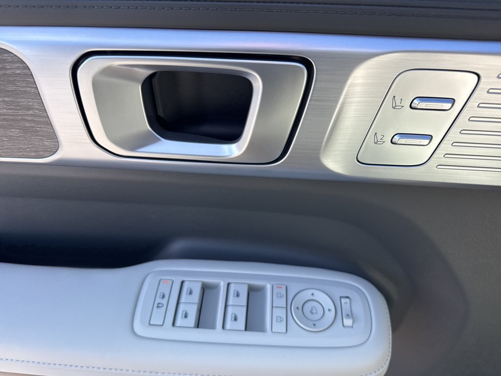 New 2026 Hyundai Santa Fe Calligraphy AWD/4WD image 8