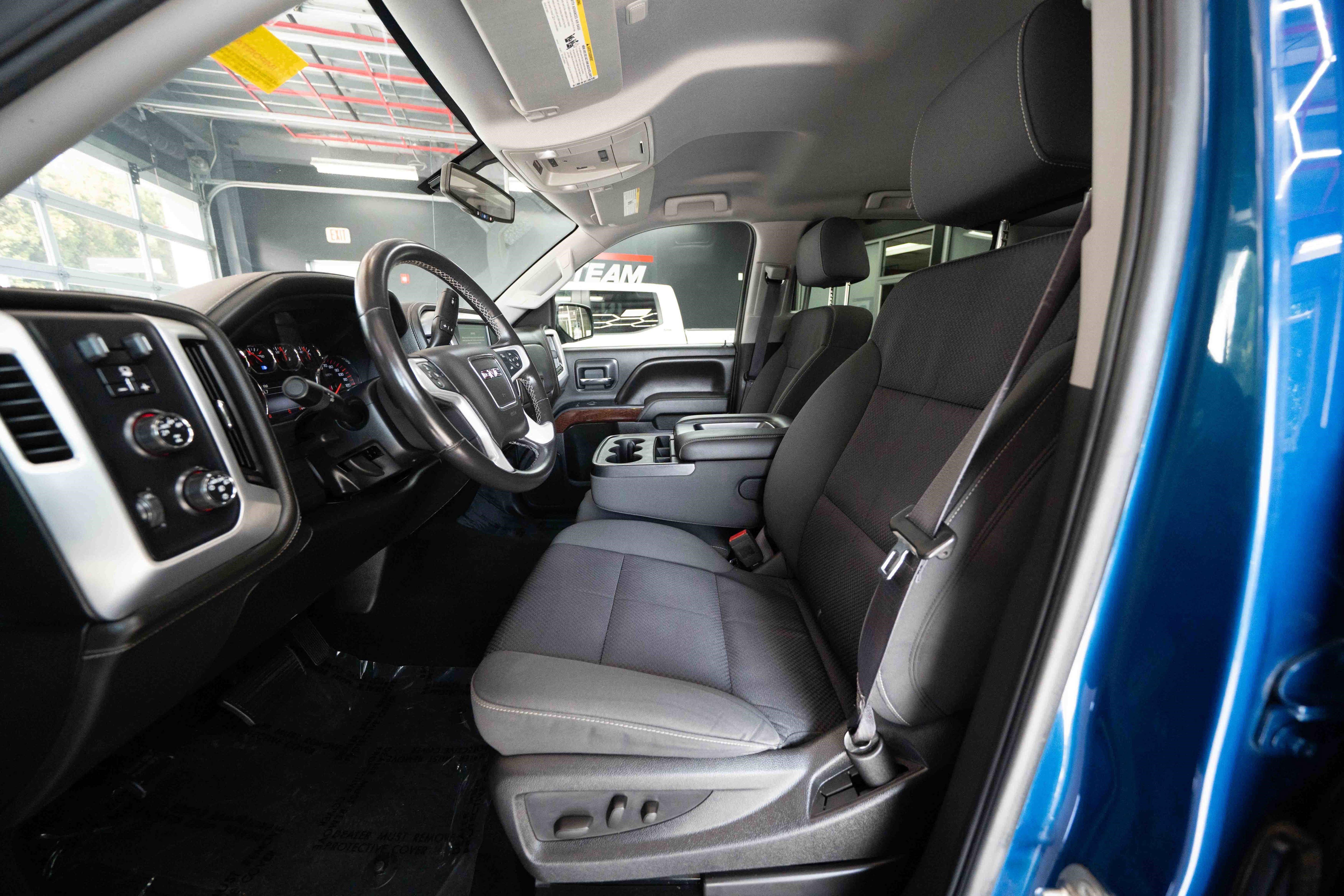 Used 2015 GMC Sierra 1500 SLE w/ SLE Value Package AWD/4WD image 9