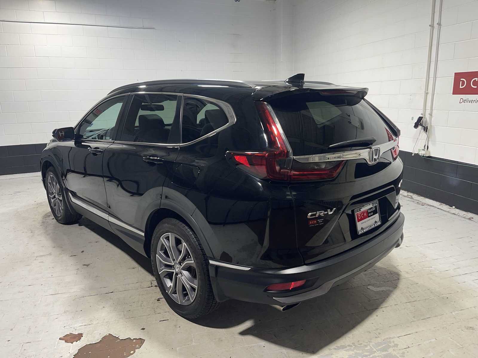 Used 2020 Honda CR-V Touring image 4