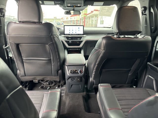 Used 2025 Ford Explorer ST-Line image 30