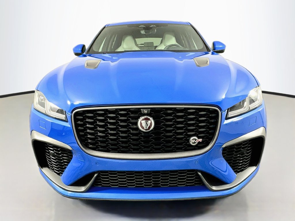 Used 2022 Jaguar F-PACE SVR AWD/4WD image 2