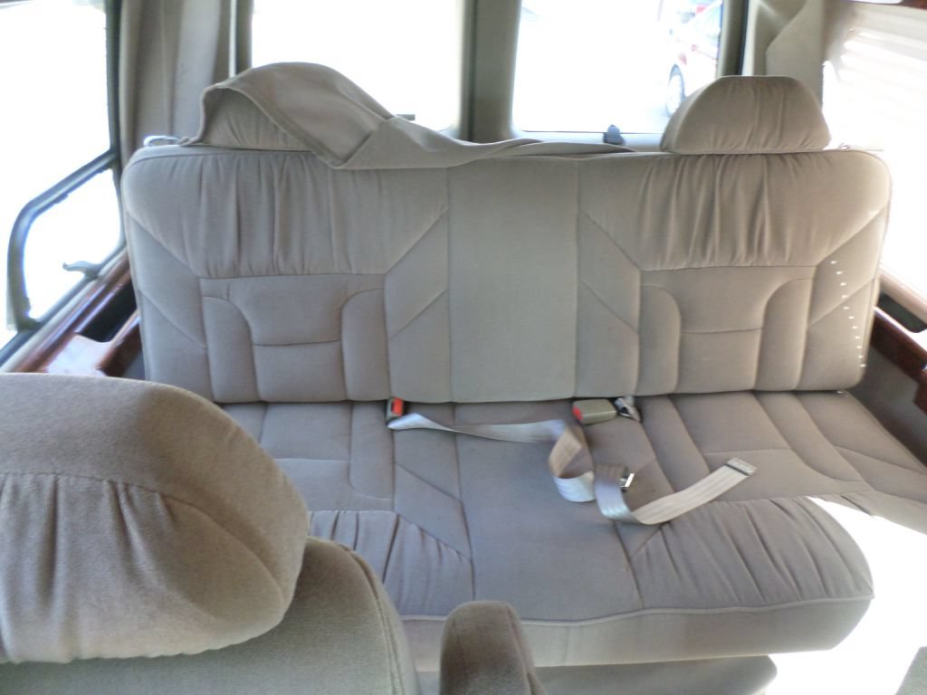 Used 2000 Chevrolet Express 1500 RWD image 31