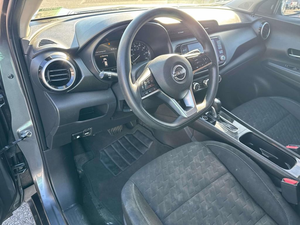 Used 2023 Nissan Kicks SV image 24