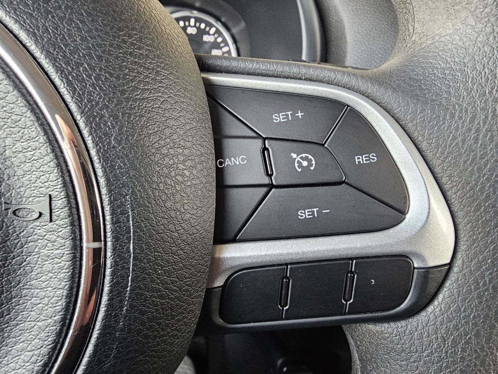 Used 2023 Jeep Renegade Latitude image 23