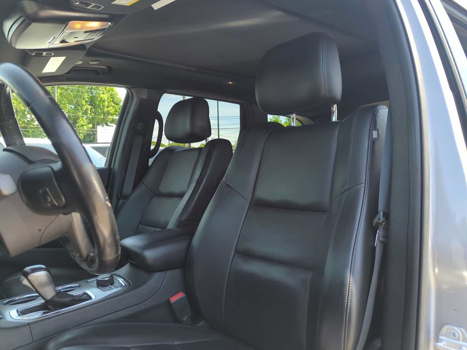 Used 2021 Jeep Grand Cherokee Limited w/ Luxury Group II AWD/4WD image 14