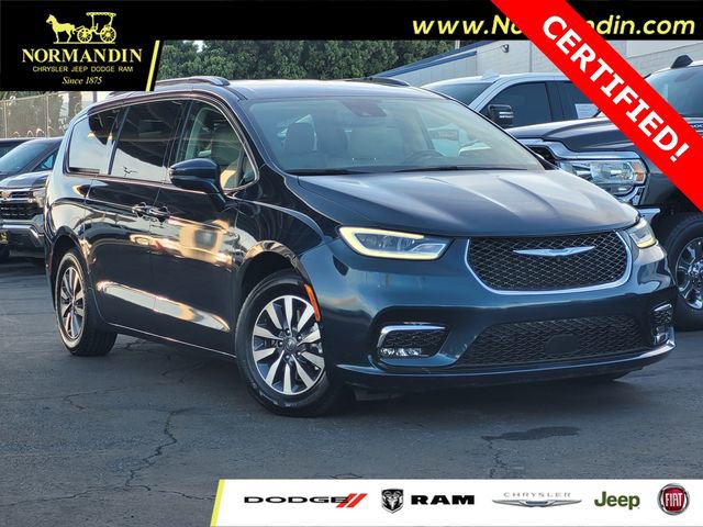 Certified 2021 Chrysler Pacifica Touring-L