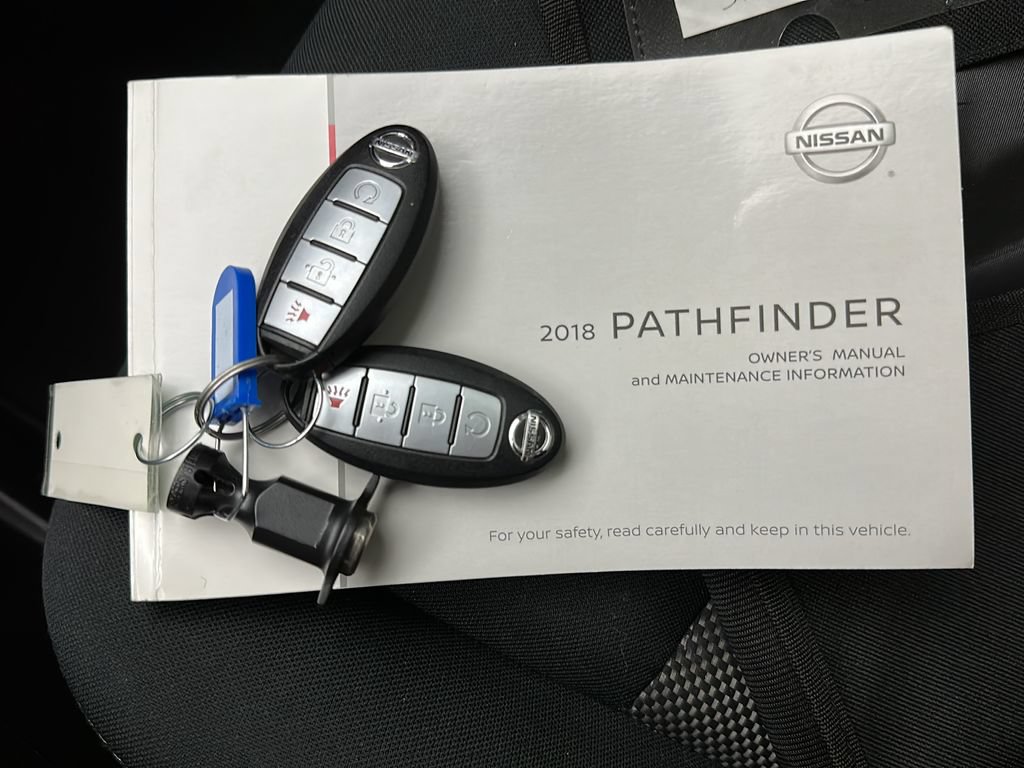 Used 2018 Nissan Pathfinder SV AWD/4WD image 37