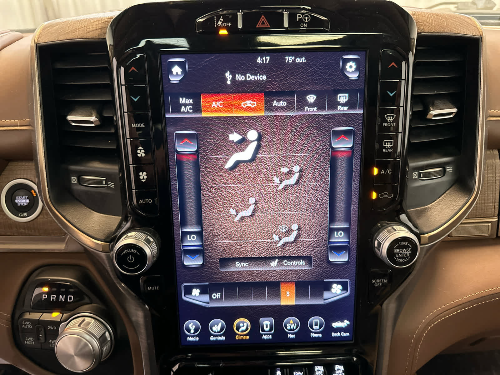 Used 2019 RAM 1500 Laramie Longhorn image 18