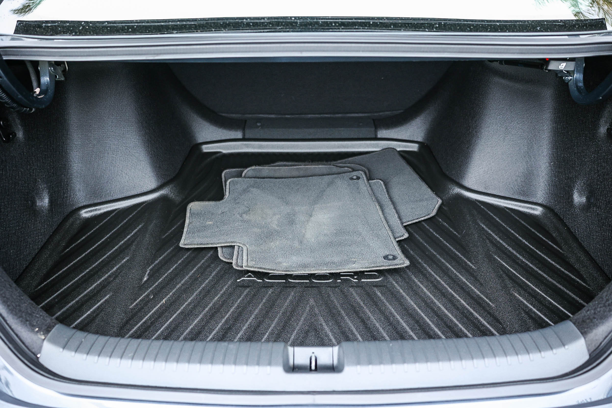 Used 2024 Honda Accord LX image 31