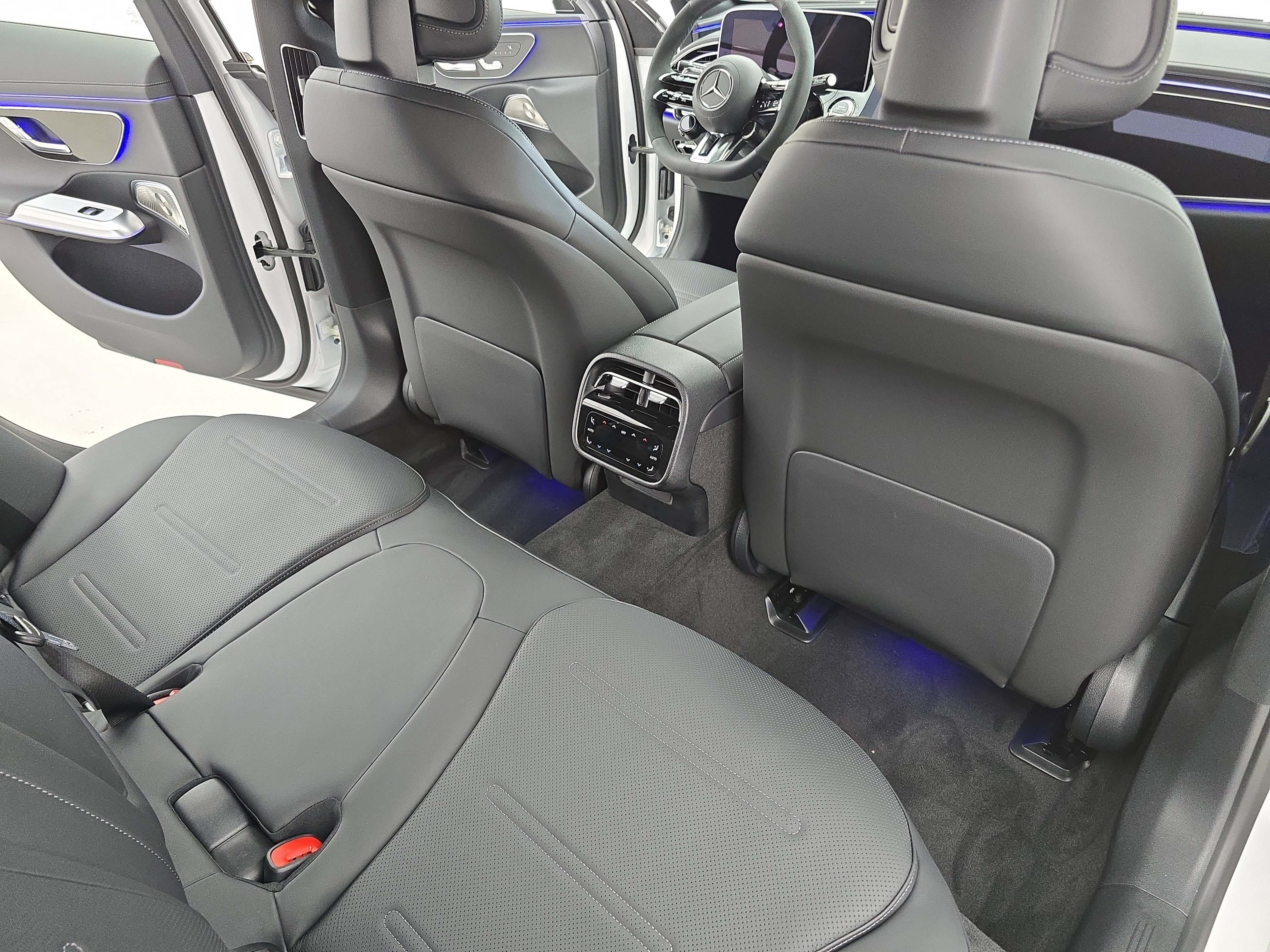 New 2026 Mercedes-Benz E 53 AMG 4MATIC Sedan image 11