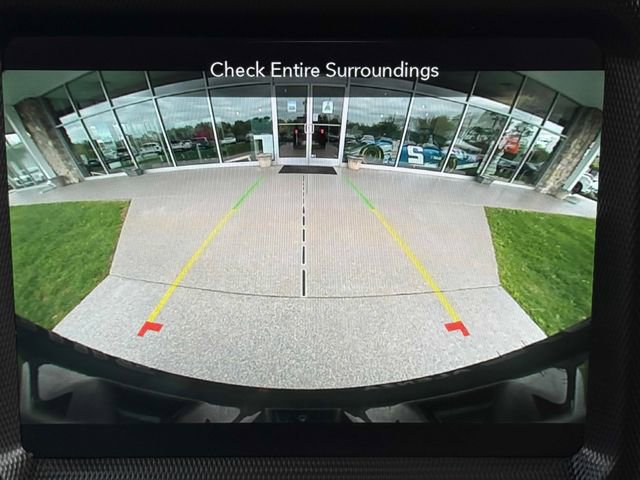 Used 2021 Jeep Wrangler Unlimited Sahara AWD/4WD image 6