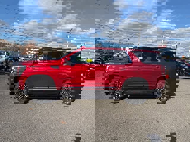 New 2026 GMC Yukon Elevation image 4