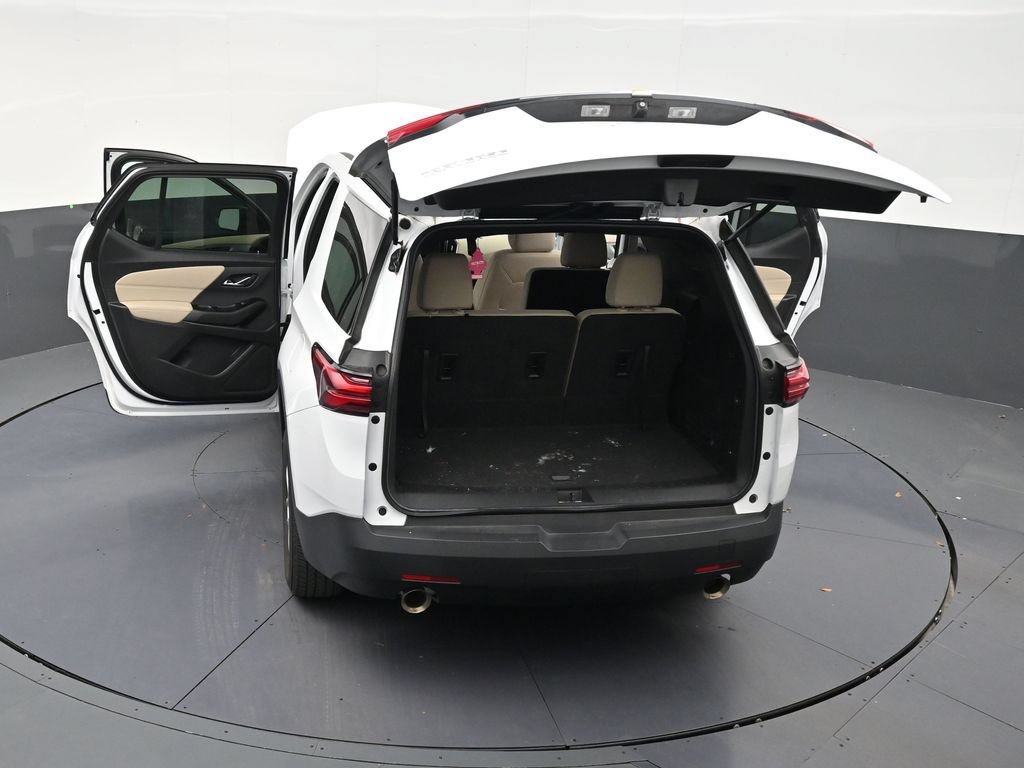 Used 2023 Chevrolet Traverse LS FWD image 31
