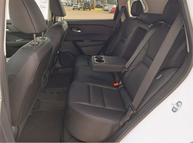 Used 2026 Nissan Rogue Dark Armor AWD/4WD image 25