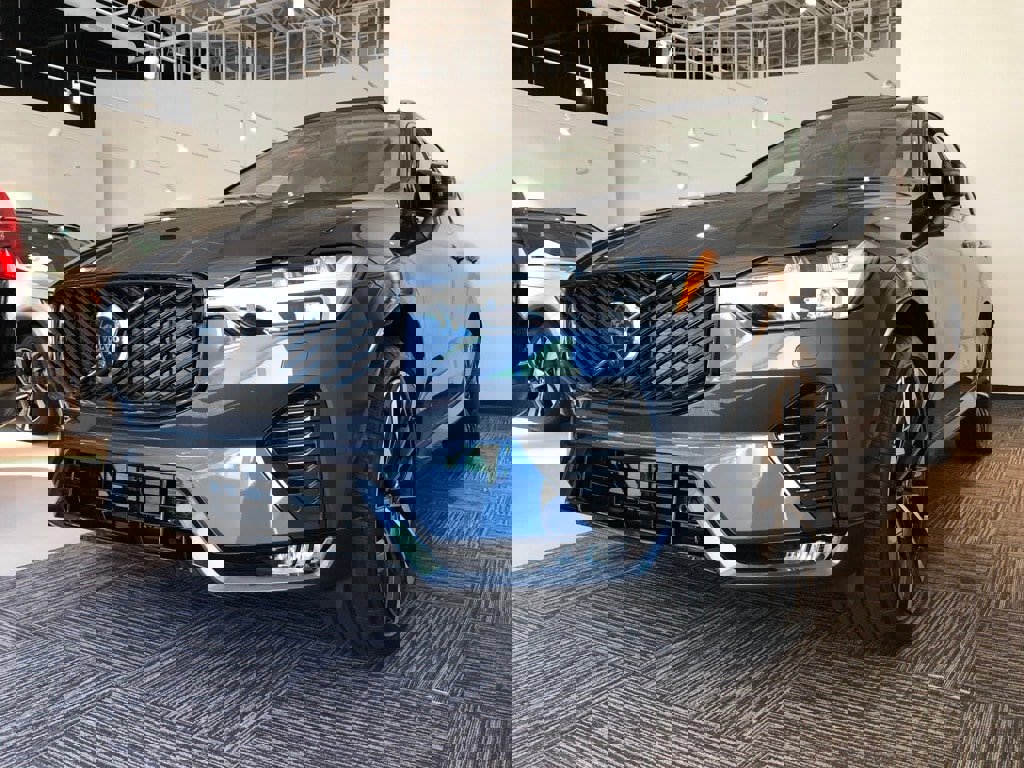 New 2026 Volvo XC60 B5 Ultra w/ Protection Package Premier image 3