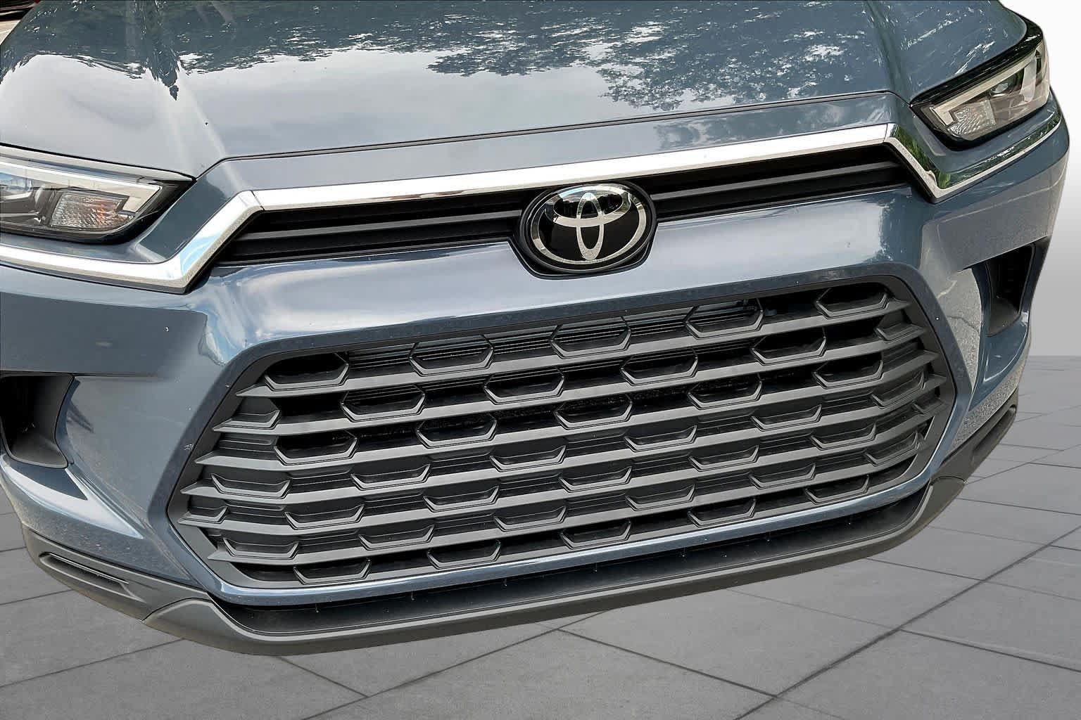 Used 2025 Toyota Grand Highlander AWD Hybrid image 27