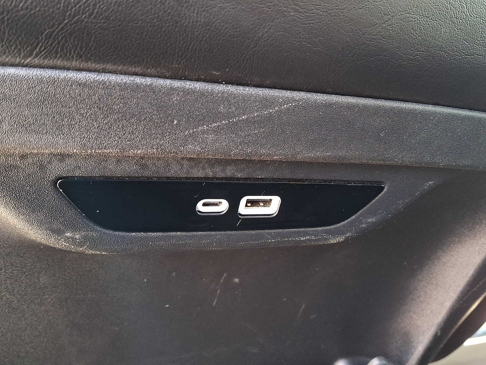 Certified 2024 Chrysler Pacifica Touring-L FWD image 13