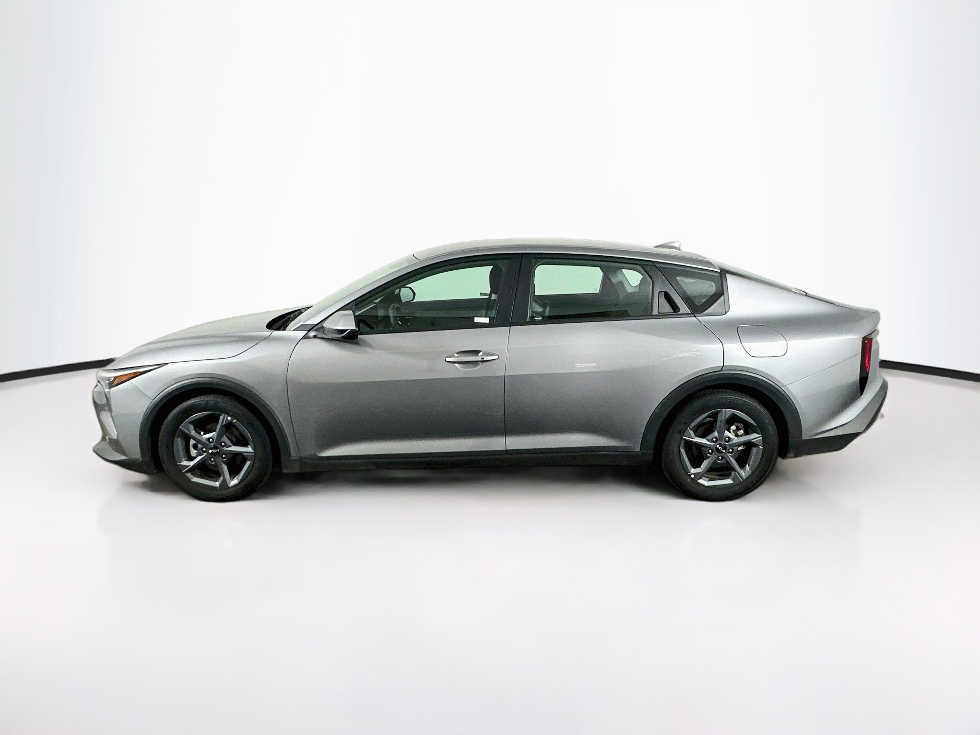 Used 2025 Kia K4 FWD image 4